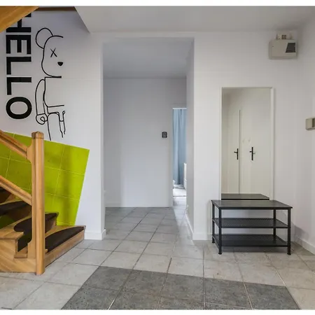 Neptune - 15 Min To Old Town Alloggio in famiglia *